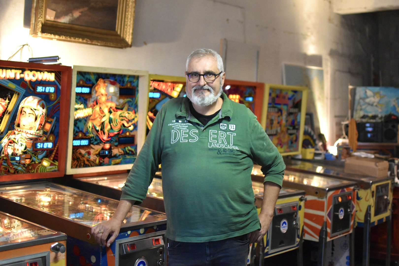 Flippers et objets de collection : Michel Flageul craque depuis 20 ans pour ces machines cultes à Argenton-sur-Creuse