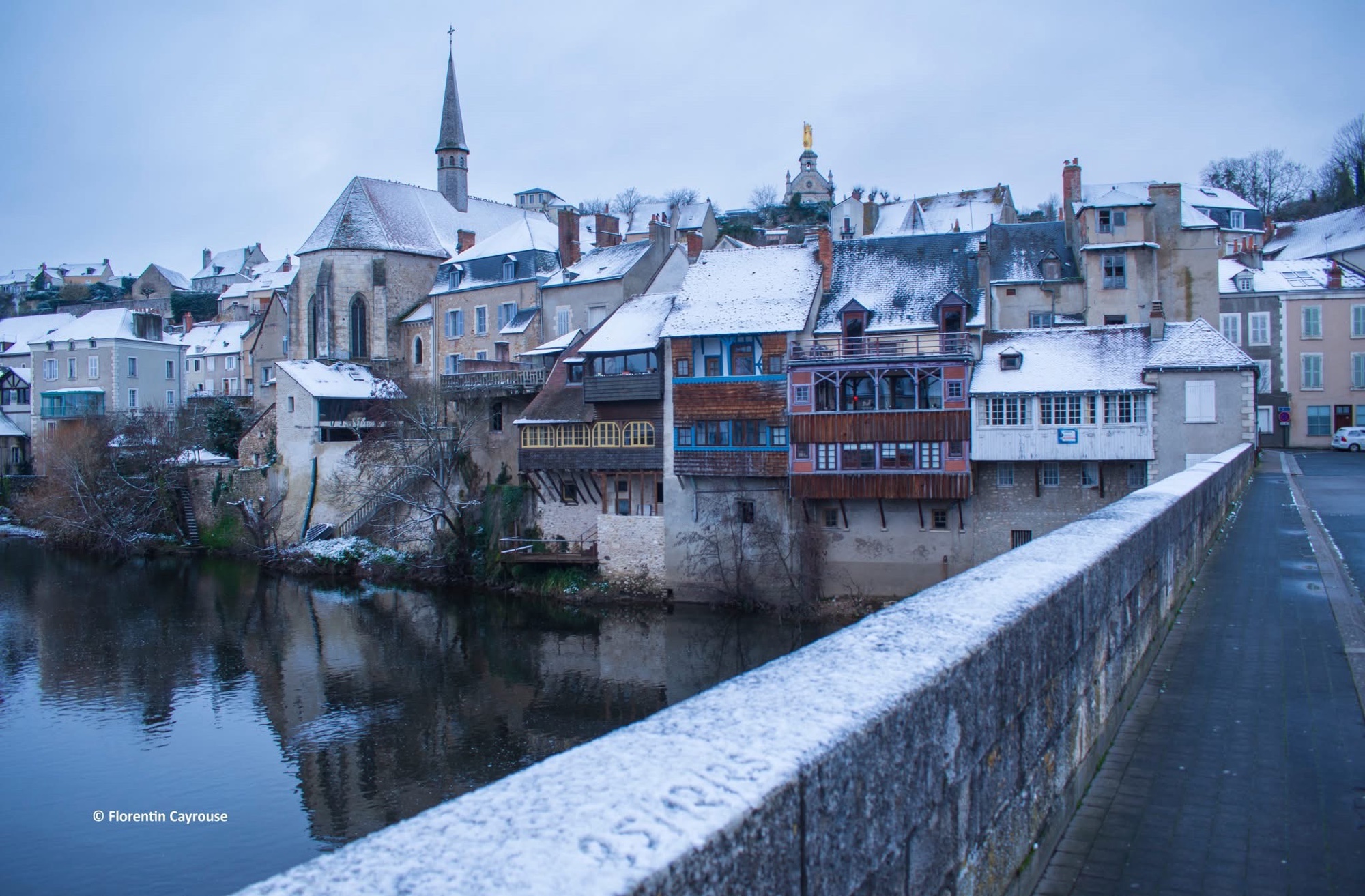 Neige, verglas et froid intense : une nuit et une matinée délicates à Argenton-sur-Creuse