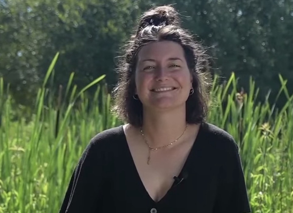 Tour-bus, piscine, Clara Ysé, bénévoles… Lola raconte les coulisses des Intemporel-les&nbsp;à Argenton-sur-Creuse